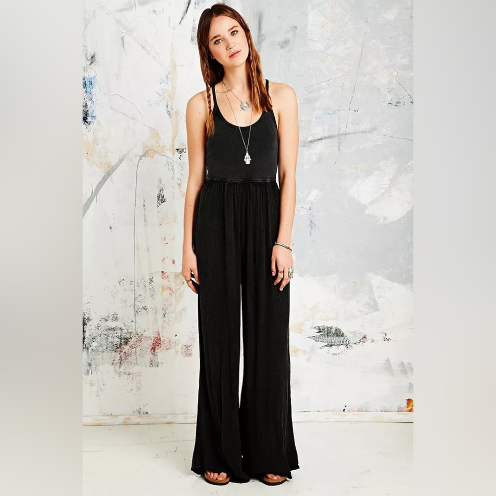 Wide leg black jumpsuit ecote urban outfitters